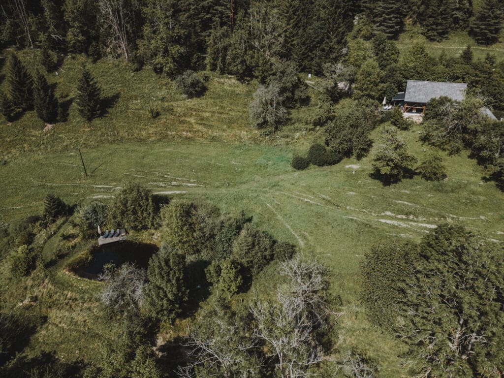 Absolute Alleinlage - Schwimmteich und Garten von OLIVIA